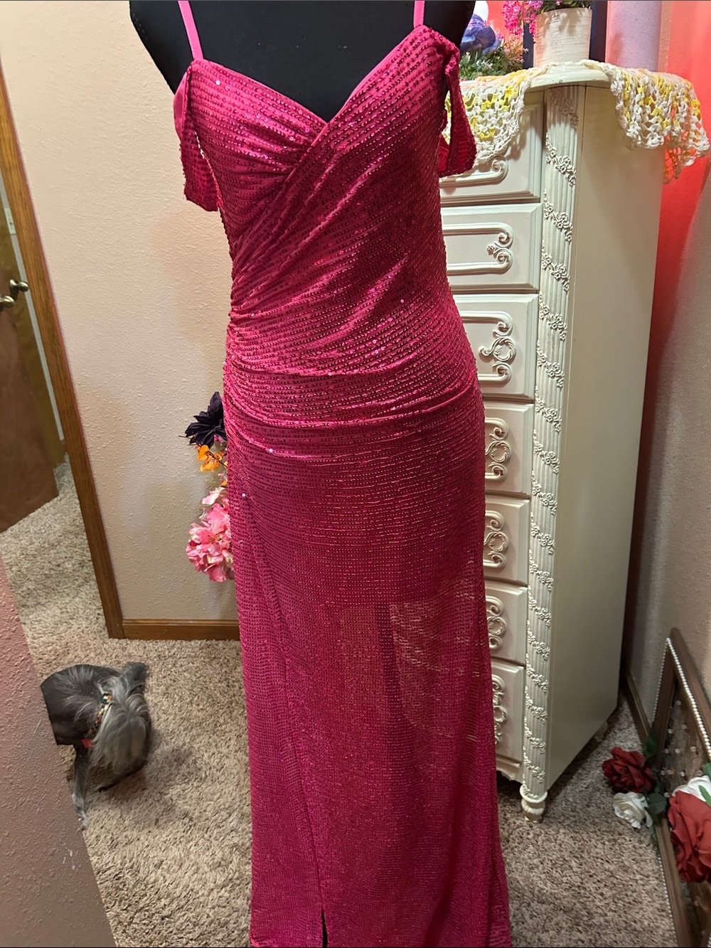 Source Unknown Fuchsia Sequin Prom Gown